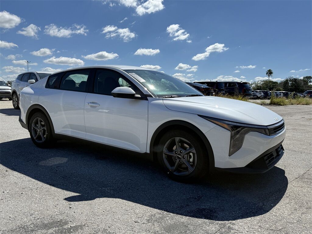 2025 Kia K4 LXS San Clemente CA