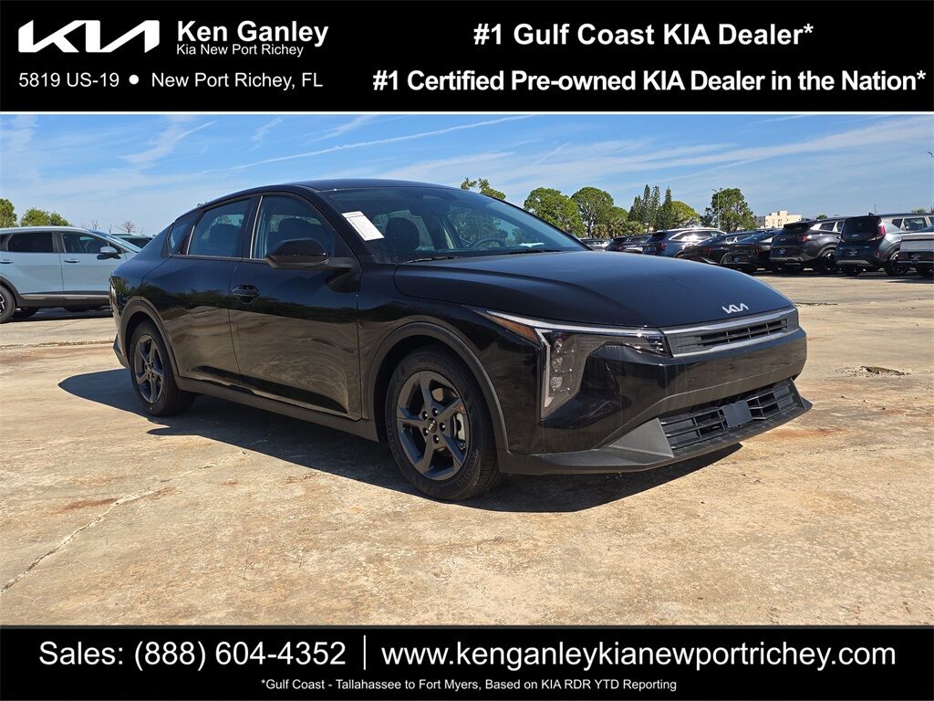 2025 Kia K4 LXS