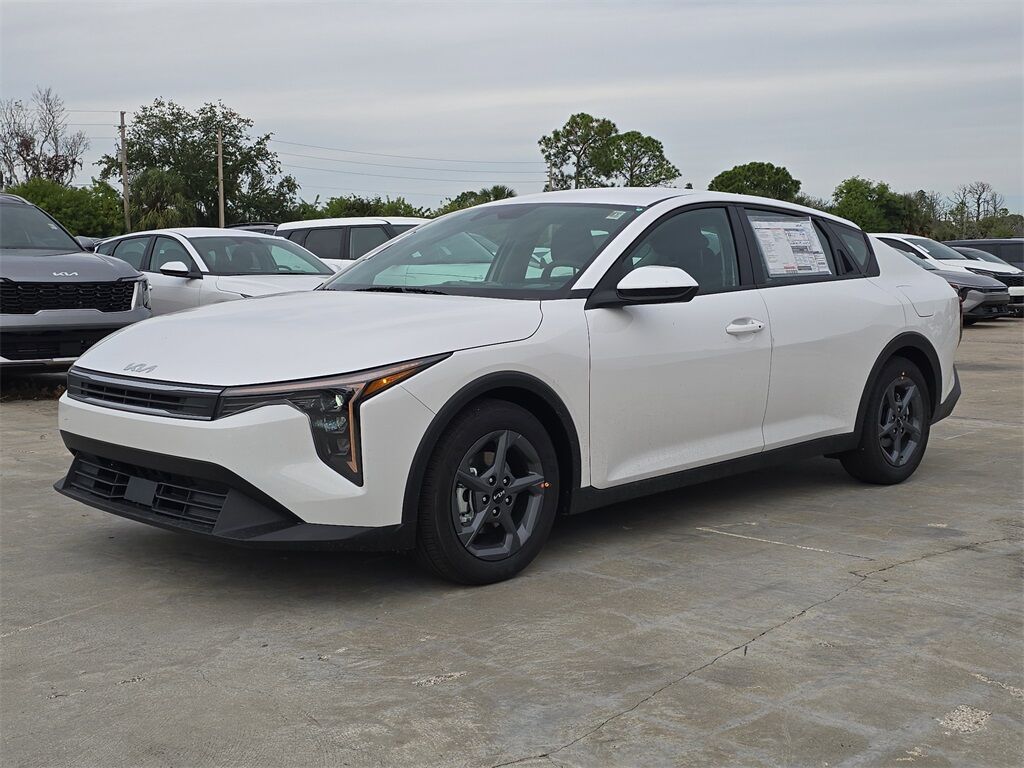 2025 Kia K4 LXS San Clemente CA
