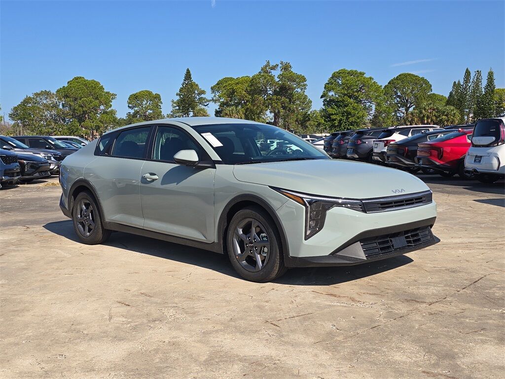 2025 Kia K4 LXS San Clemente CA