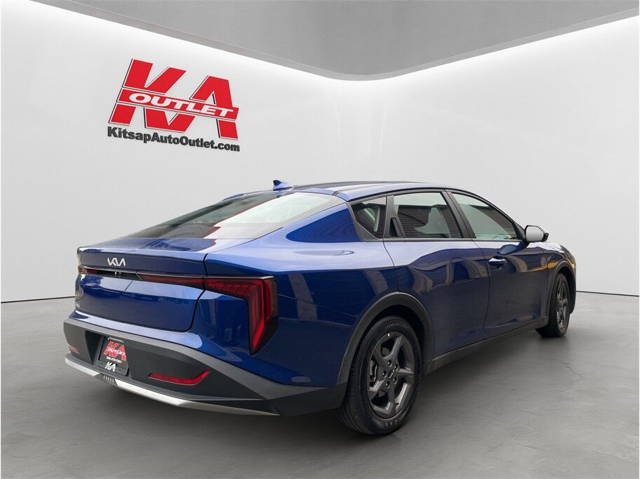 2025 Kia K4 LXS Sedan 4D