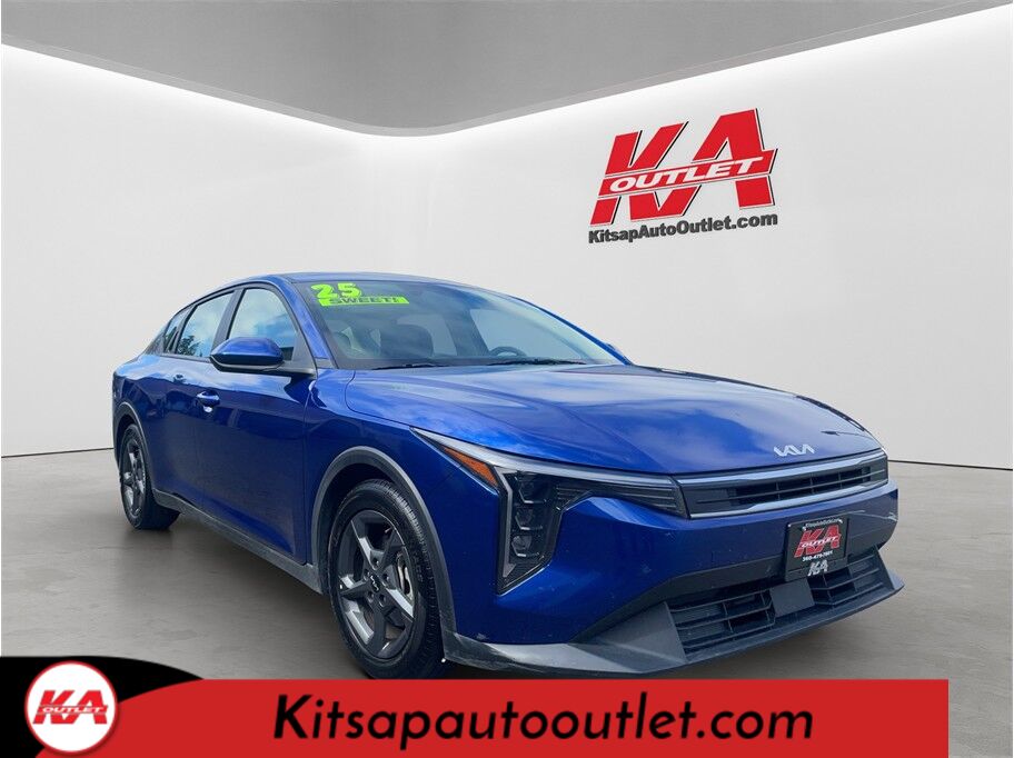 2025 Kia K4 LXS Sedan 4D