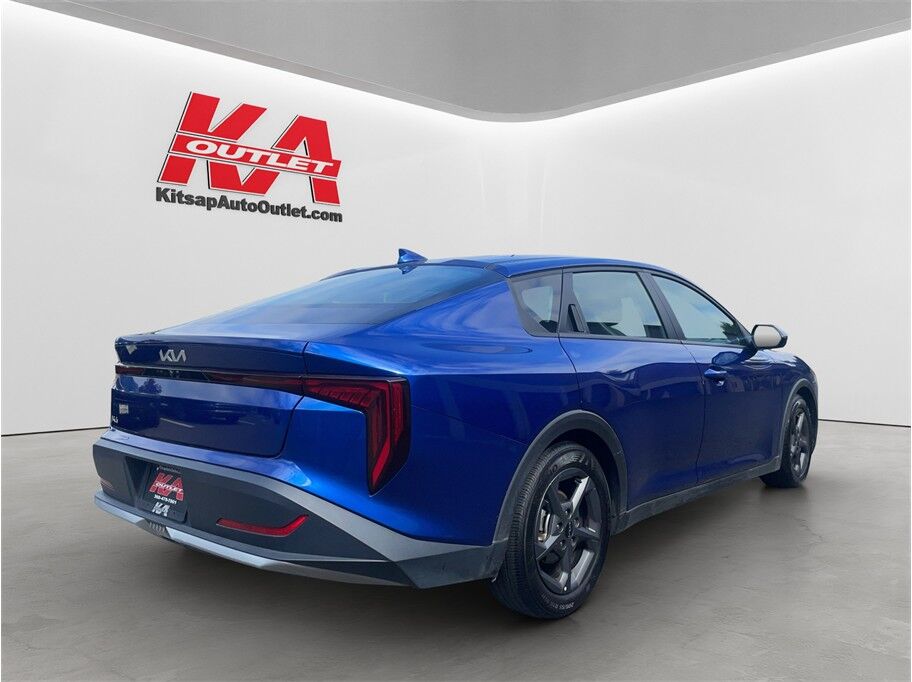 2025 Kia K4 LXS Sedan 4D