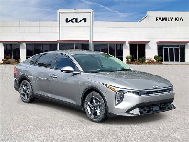 2025 Kia K4 LXS photo 6