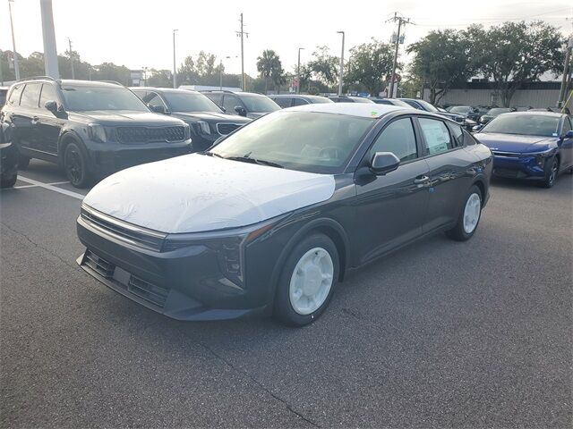 2025 Kia K4 LXS photo 2