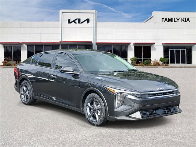 2025 Kia K4 LXS photo 8