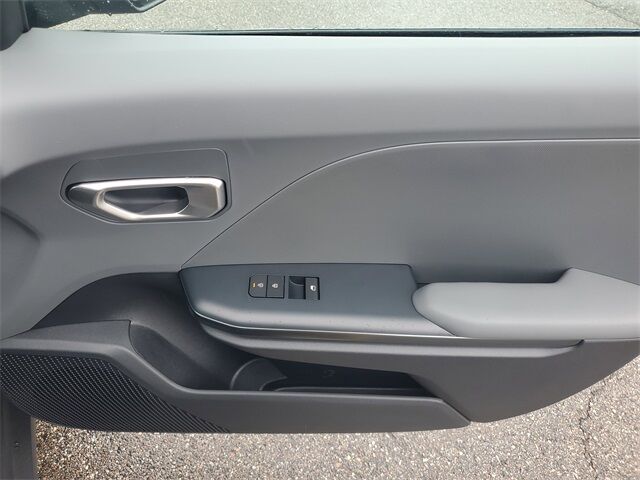 2025 Kia K4 LXS photo 8