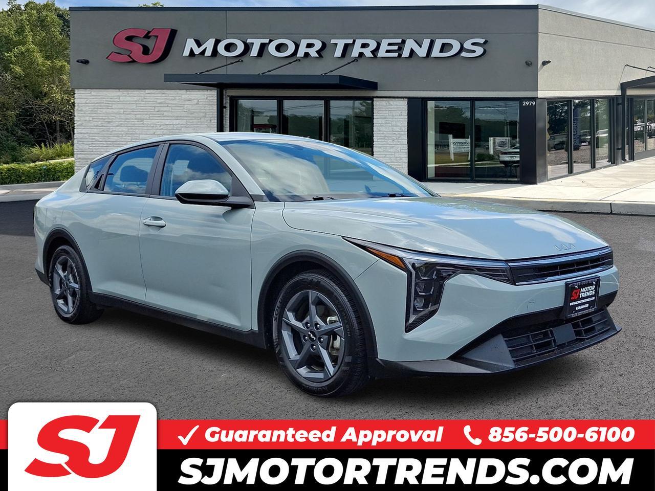 2025 Kia K4 LXS AT's photo