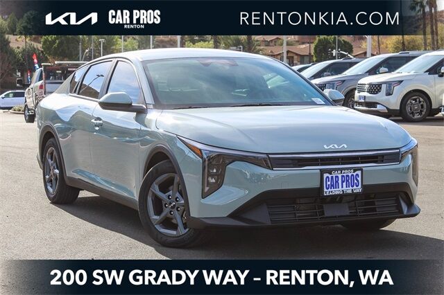 2025 Kia K4 LXS