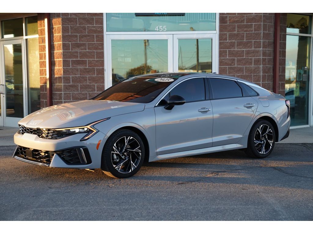 2025 Kia K5 GT-Line