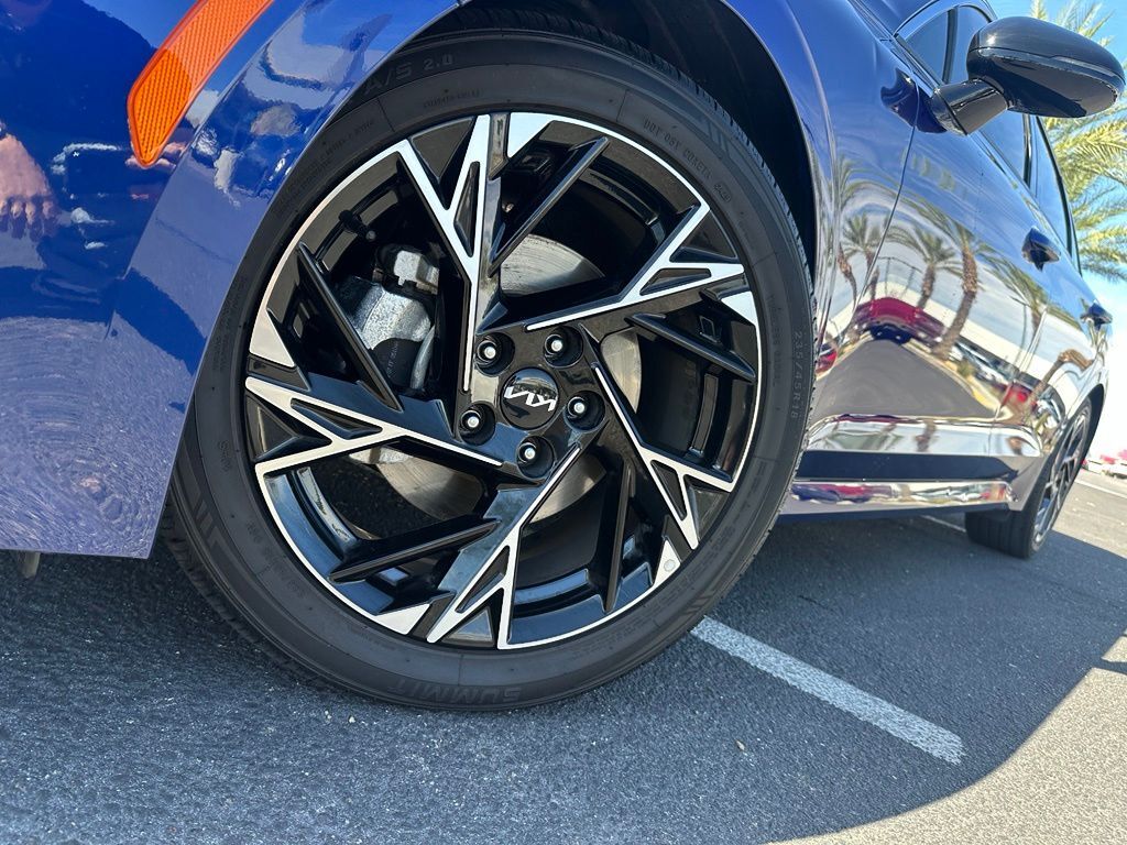 2025 Kia K5 GT-Line