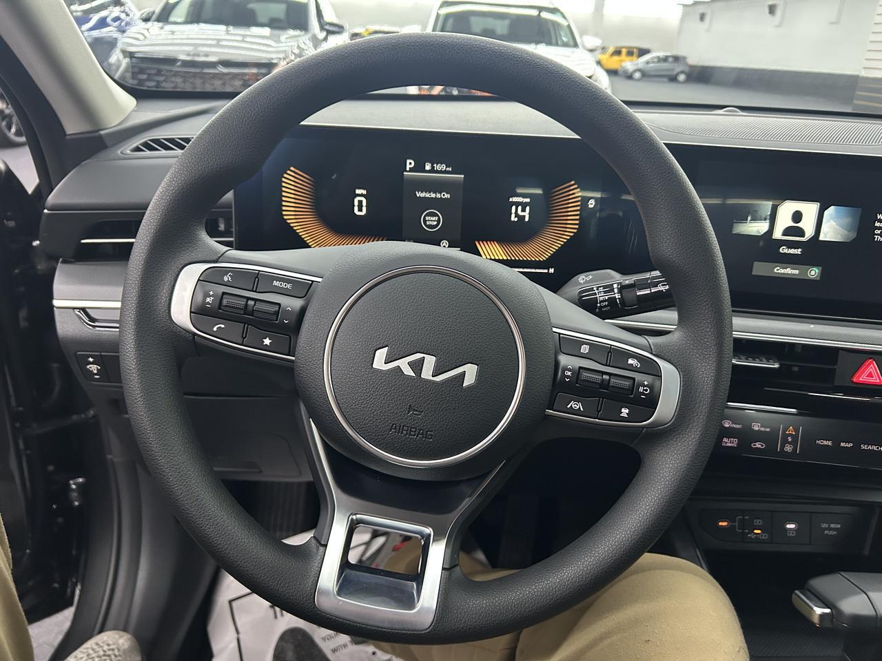 2025 Kia K5 LXS Auto FWD Benwood WV