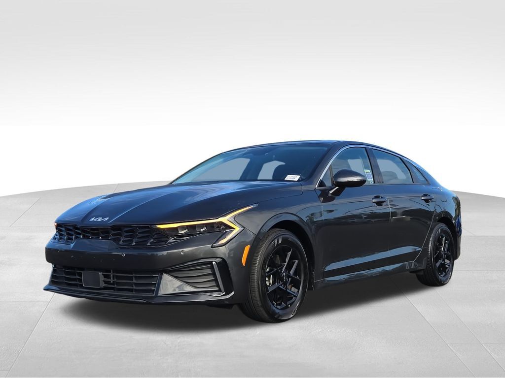 2025 Kia K5 LXS
