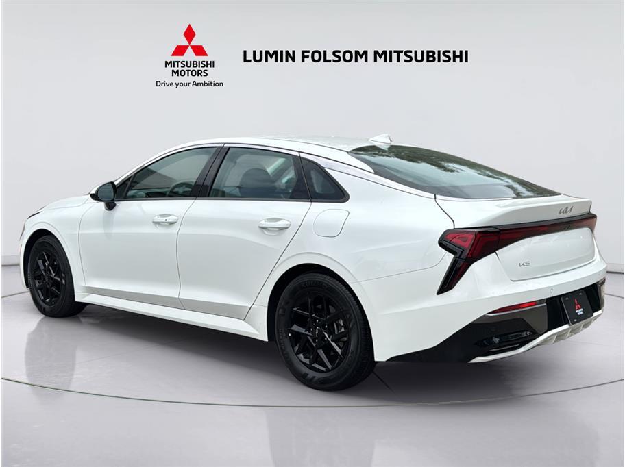 2025 Kia K5 LXS Sedan 4D