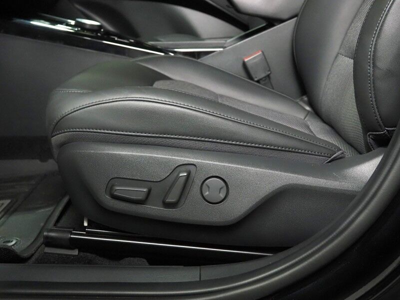 2025 Kia Niro EV Wind *NAVIGATION, SAFETY ALERTS, ADAPTIVE CRUISE, BACKUP-CAMERA, COLOR TOUCHSCREEN, HEATED SEATS/STEERING, POWER LIFTGATE, REMOTE START, WIRELESS CHARGING, ANDROID & APPLE Round Rock TX