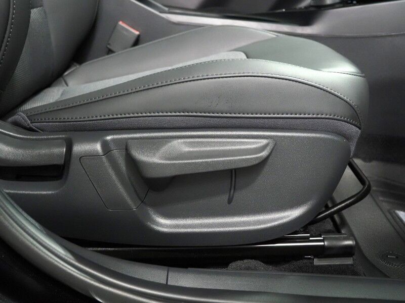 2025 Kia Niro EV Wind *NAVIGATION, SAFETY ALERTS, ADAPTIVE CRUISE, BACKUP-CAMERA, COLOR TOUCHSCREEN, HEATED SEATS/STEERING, POWER LIFTGATE, REMOTE START, WIRELESS CHARGING, ANDROID & APPLE Round Rock TX