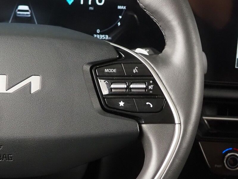 2025 Kia Niro EV Wind *NAVIGATION, SAFETY ALERTS, ADAPTIVE CRUISE, BACKUP-CAMERA, COLOR TOUCHSCREEN, HEATED SEATS/STEERING, POWER LIFTGATE, REMOTE START, WIRELESS CHARGING, ANDROID & APPLE Round Rock TX