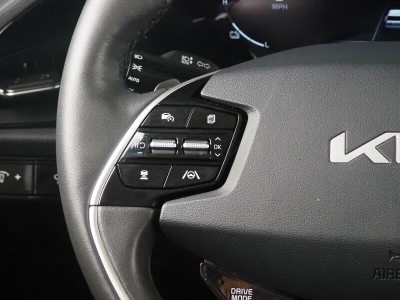 2025 Kia Niro EV Wind *NAVIGATION, SAFETY ALERTS, ADAPTIVE CRUISE, BACKUP-CAMERA, COLOR TOUCHSCREEN, HEATED SEATS/STEERING, POWER LIFTGATE, REMOTE START, WIRELESS CHARGING, ANDROID & APPLE Round Rock TX