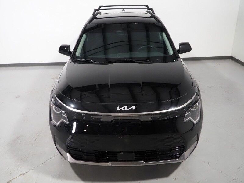 2025 Kia Niro EV Wind *NAVIGATION, SAFETY ALERTS, ADAPTIVE CRUISE, BACKUP-CAMERA, COLOR TOUCHSCREEN, HEATED SEATS/STEERING, POWER LIFTGATE, REMOTE START, WIRELESS CHARGING, ANDROID & APPLE Round Rock TX