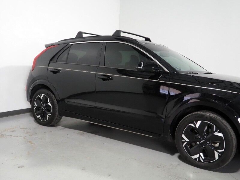 2025 Kia Niro EV Wind *NAVIGATION, SAFETY ALERTS, ADAPTIVE CRUISE, BACKUP-CAMERA, COLOR TOUCHSCREEN, HEATED SEATS/STEERING, POWER LIFTGATE, REMOTE START, WIRELESS CHARGING, ANDROID & APPLE Round Rock TX