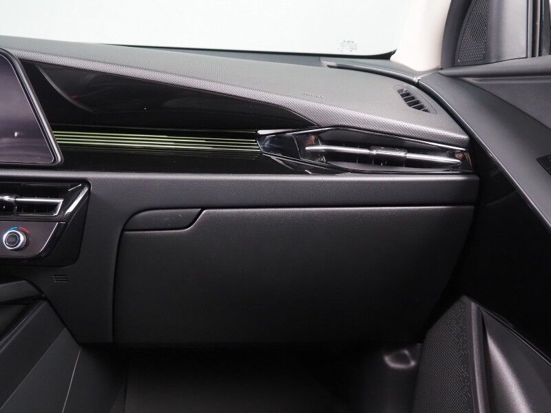 2025 Kia Niro EV Wind *NAVIGATION, SAFETY ALERTS, ADAPTIVE CRUISE, BACKUP-CAMERA, COLOR TOUCHSCREEN, HEATED SEATS/STEERING, POWER LIFTGATE, REMOTE START, WIRELESS CHARGING, ANDROID & APPLE Round Rock TX