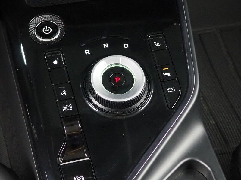 2025 Kia Niro EV Wind *NAVIGATION, SAFETY ALERTS, ADAPTIVE CRUISE, BACKUP-CAMERA, COLOR TOUCHSCREEN, HEATED SEATS/STEERING, POWER LIFTGATE, REMOTE START, WIRELESS CHARGING, ANDROID & APPLE Round Rock TX