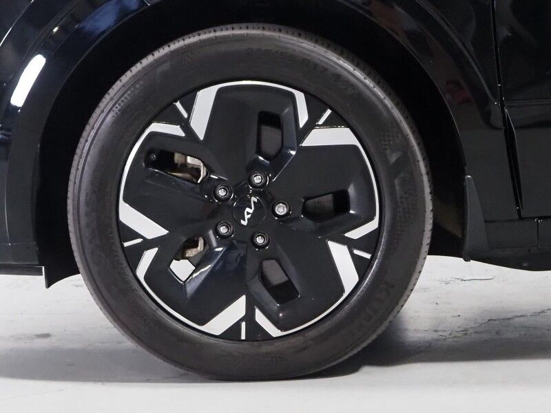 2025 Kia Niro EV Wind *NAVIGATION, SAFETY ALERTS, ADAPTIVE CRUISE, BACKUP-CAMERA, COLOR TOUCHSCREEN, HEATED SEATS/STEERING, POWER LIFTGATE, REMOTE START, WIRELESS CHARGING, ANDROID & APPLE Round Rock TX