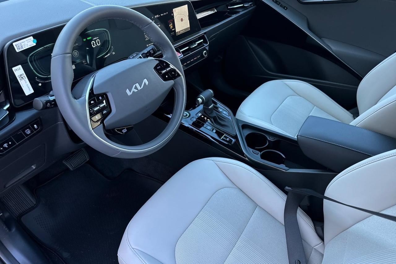 2025 Kia Niro EX Salinas CA