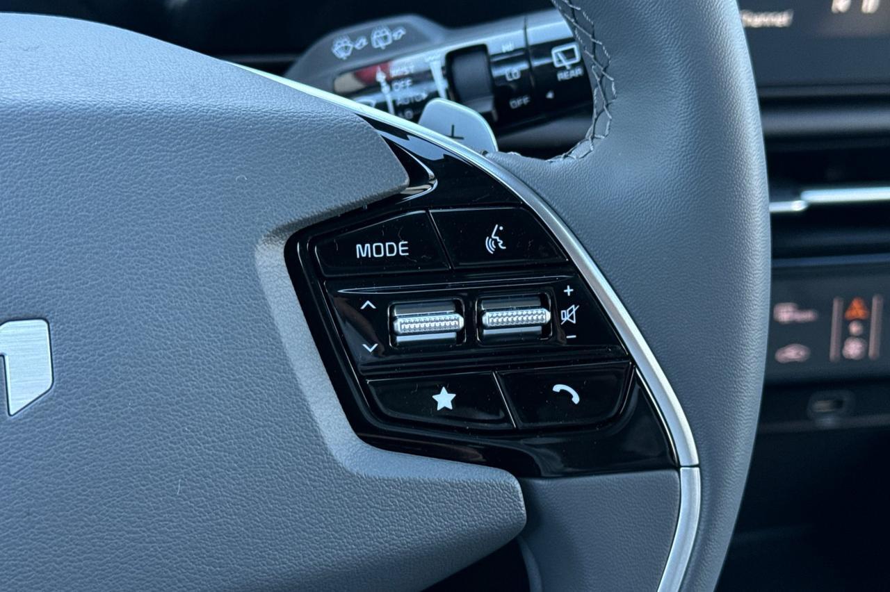 2025 Kia Niro EX Salinas CA