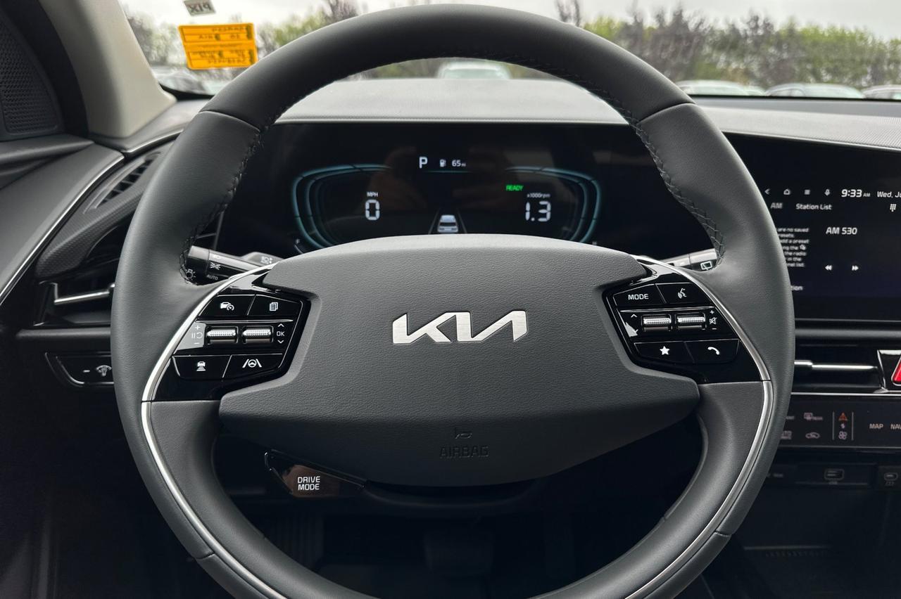 2025 Kia Niro EX Salinas CA