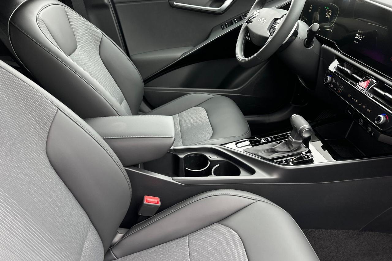 2025 Kia Niro EX Salinas CA