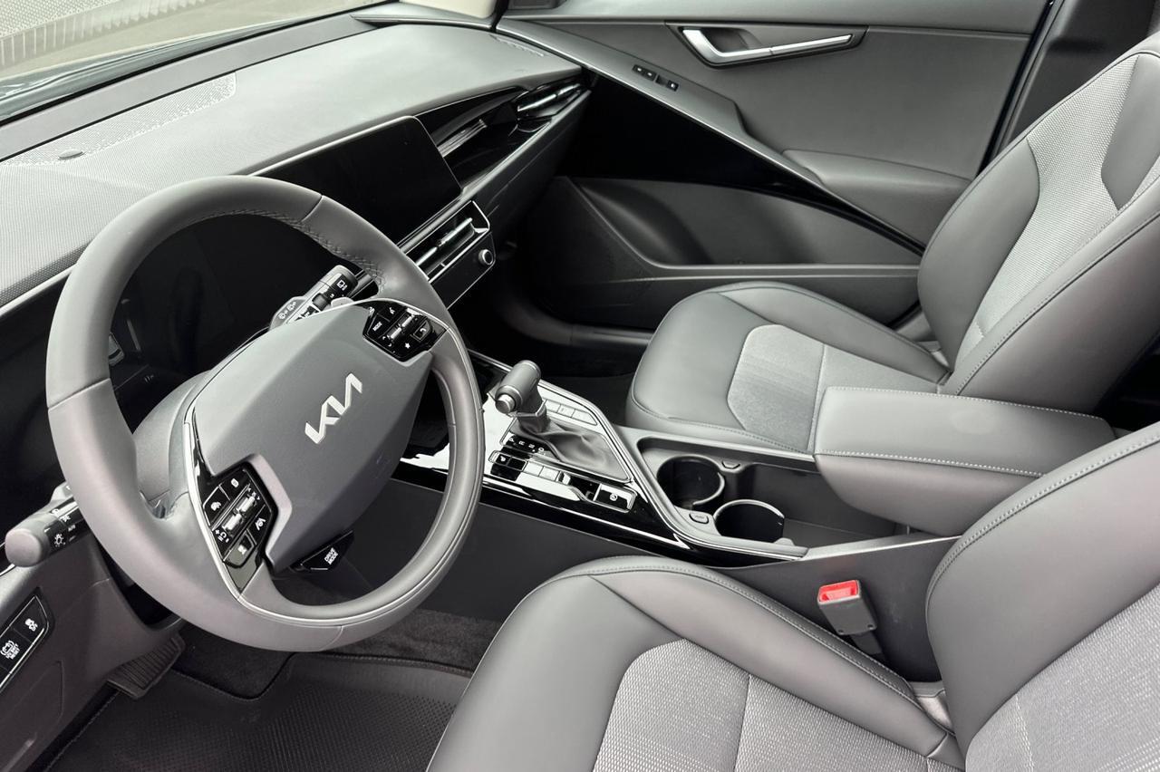 2025 Kia Niro EX Salinas CA
