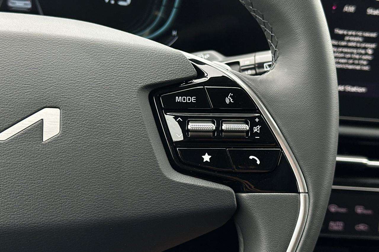 2025 Kia Niro EX Salinas CA