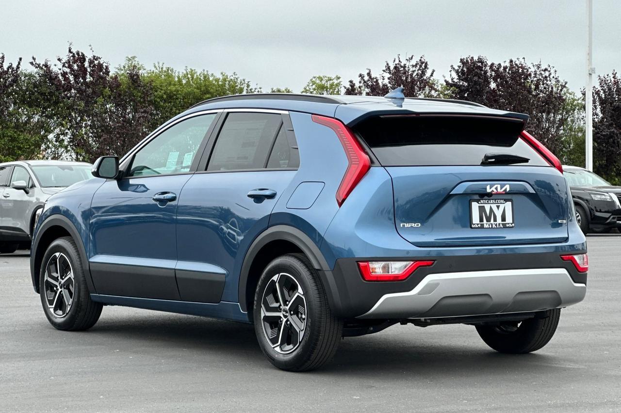 2025 Kia Niro EX Salinas CA