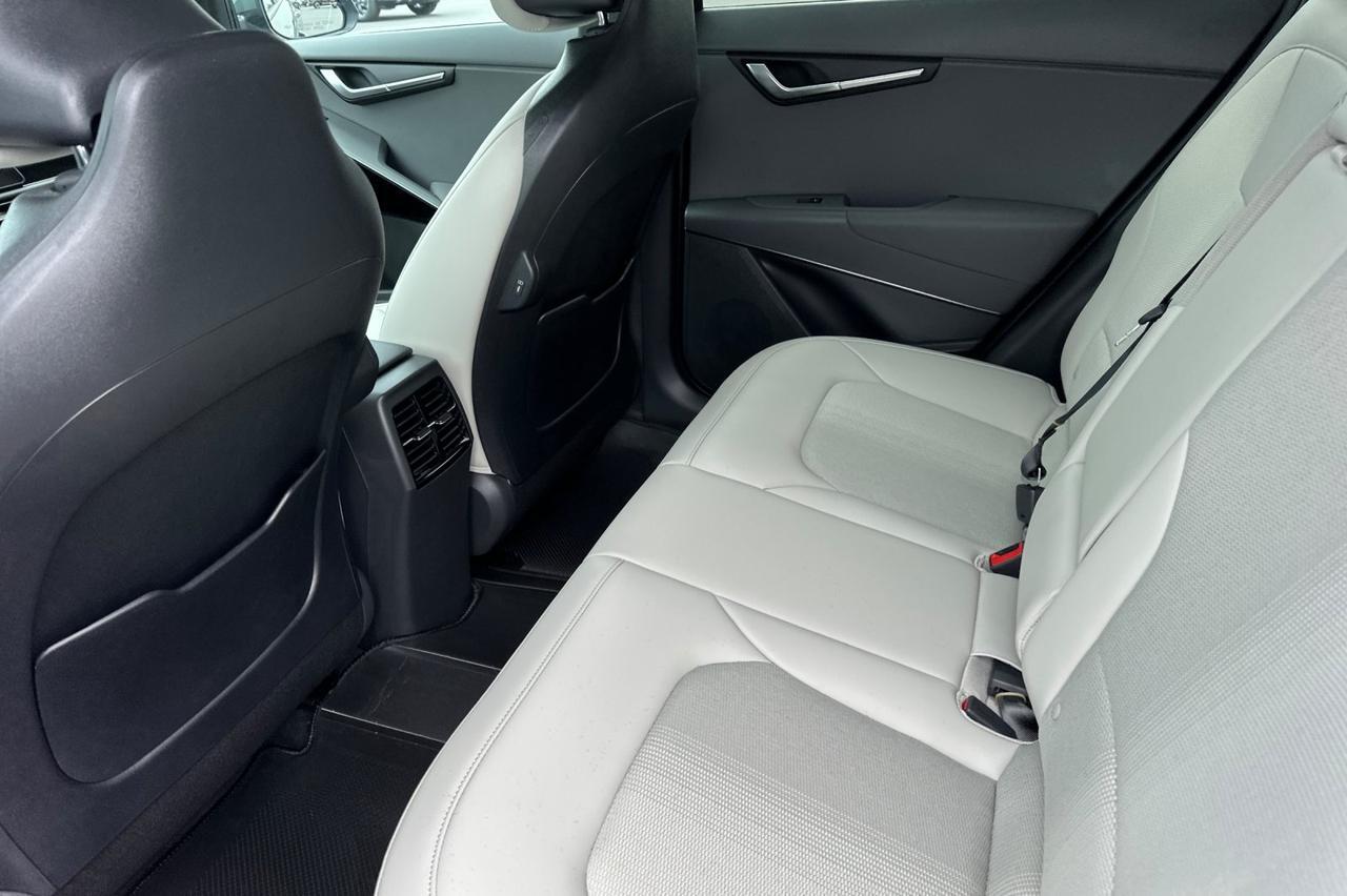 2025 Kia Niro EX Salinas CA