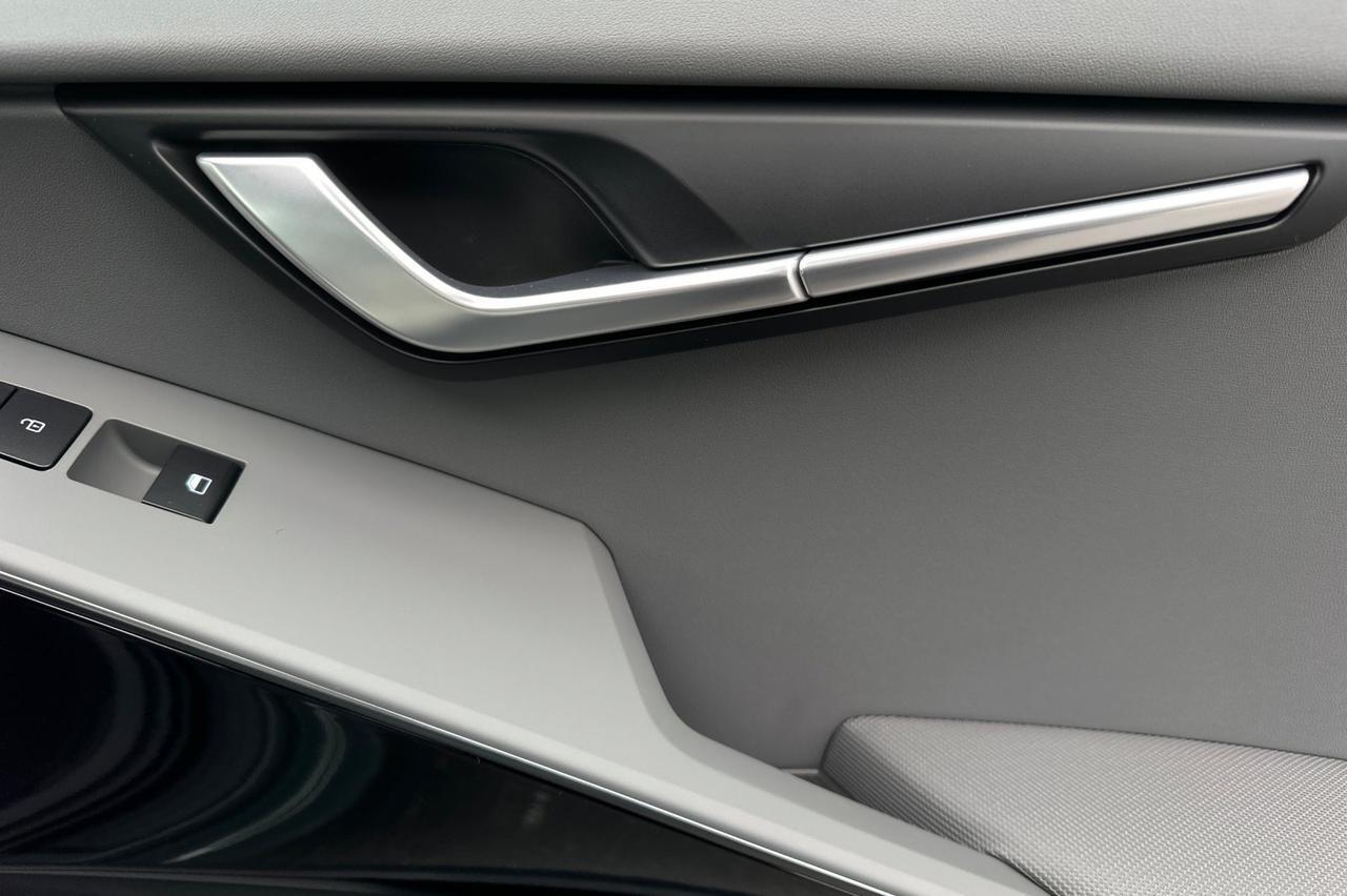 2025 Kia Niro EX Salinas CA