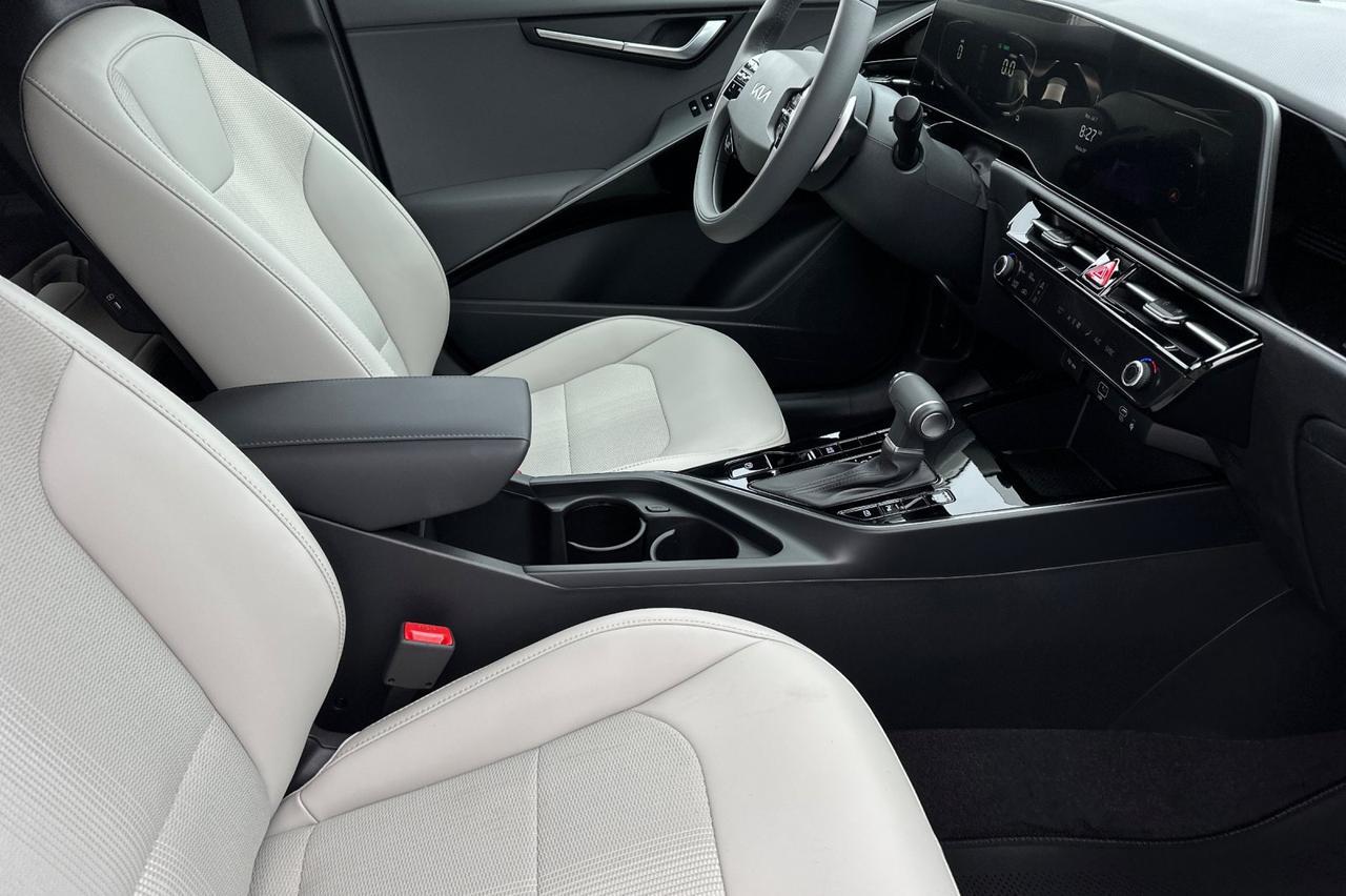 2025 Kia Niro EX Salinas CA