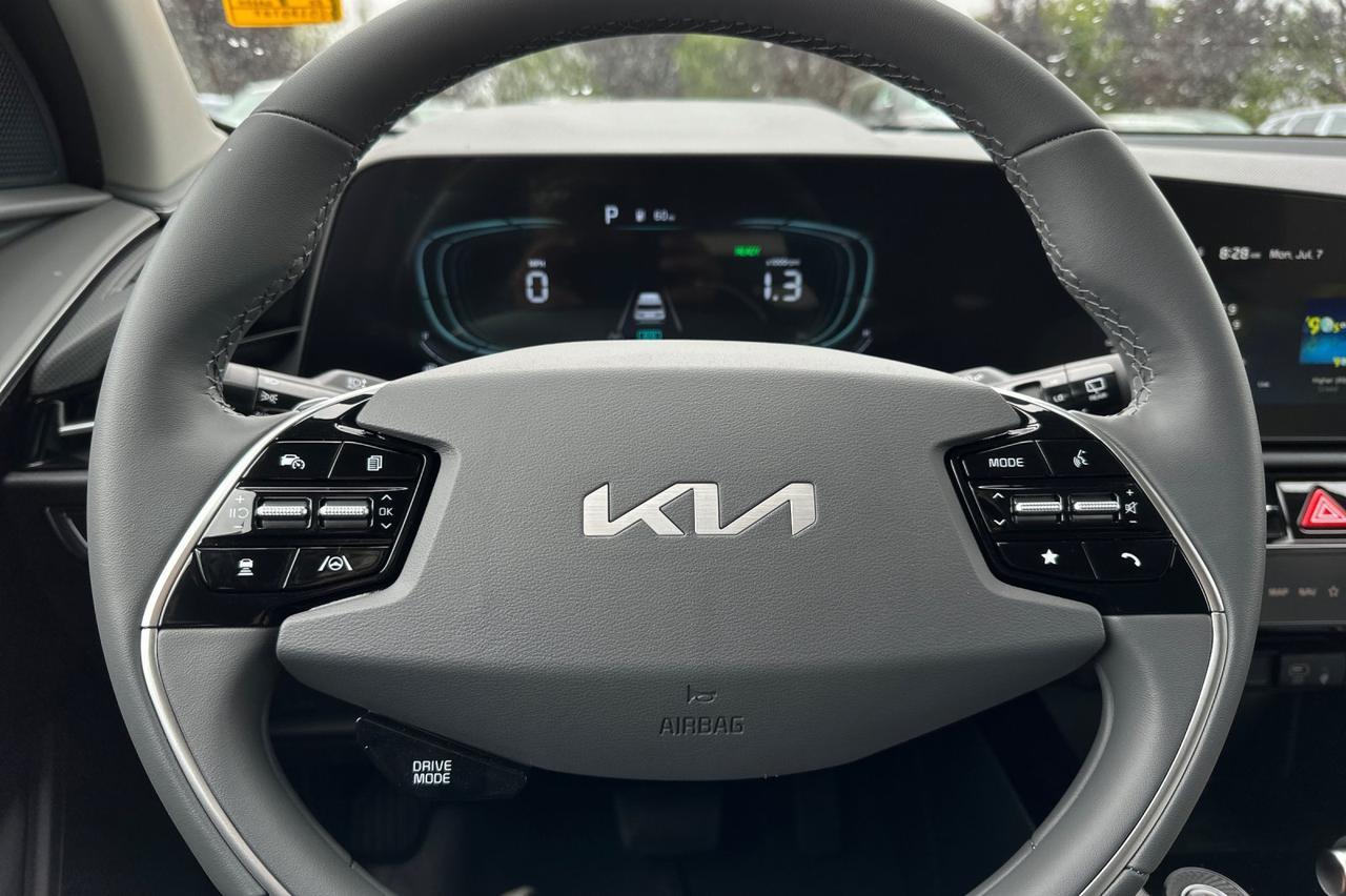 2025 Kia Niro EX Salinas CA