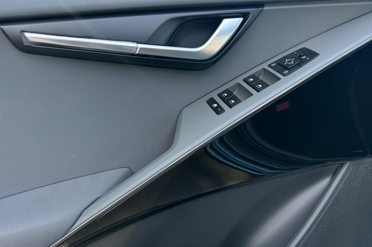 2025 Kia Niro EX Salinas CA