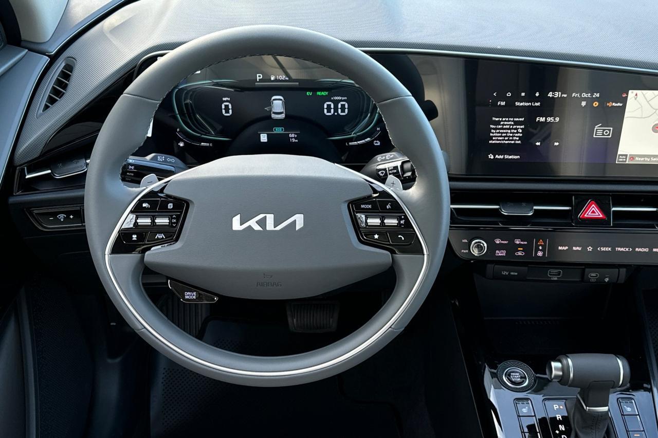 2025 Kia Niro EX Salinas CA