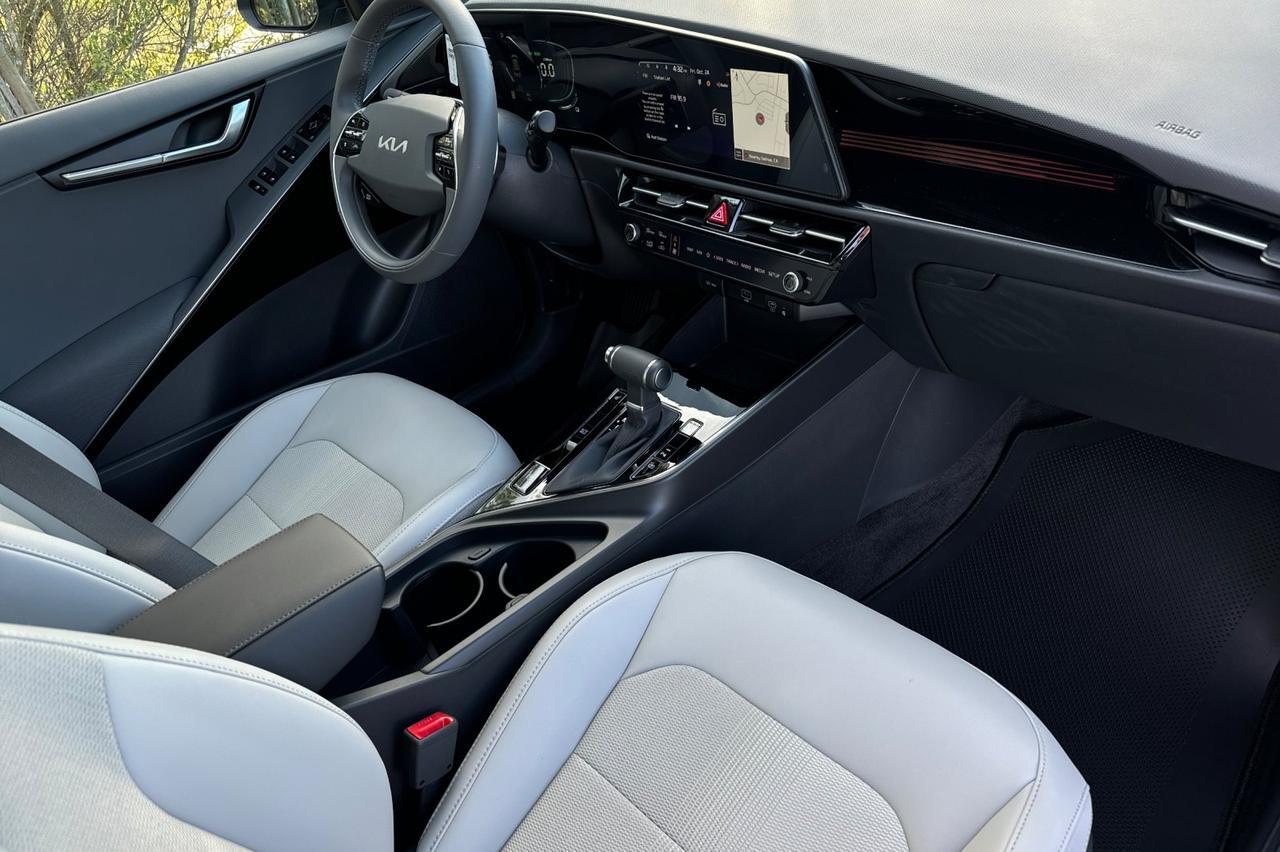 2025 Kia Niro EX Salinas CA