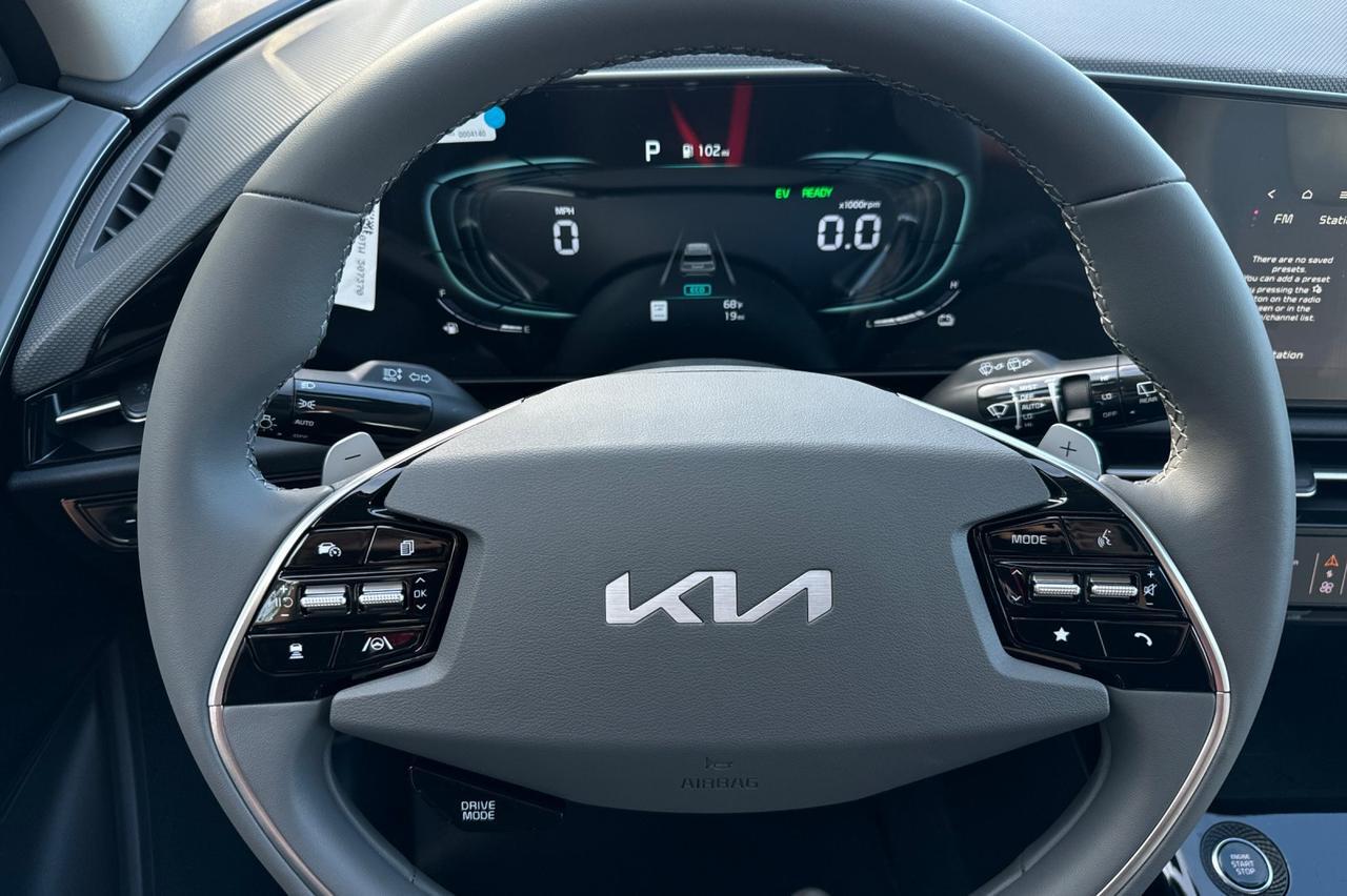 2025 Kia Niro EX Salinas CA