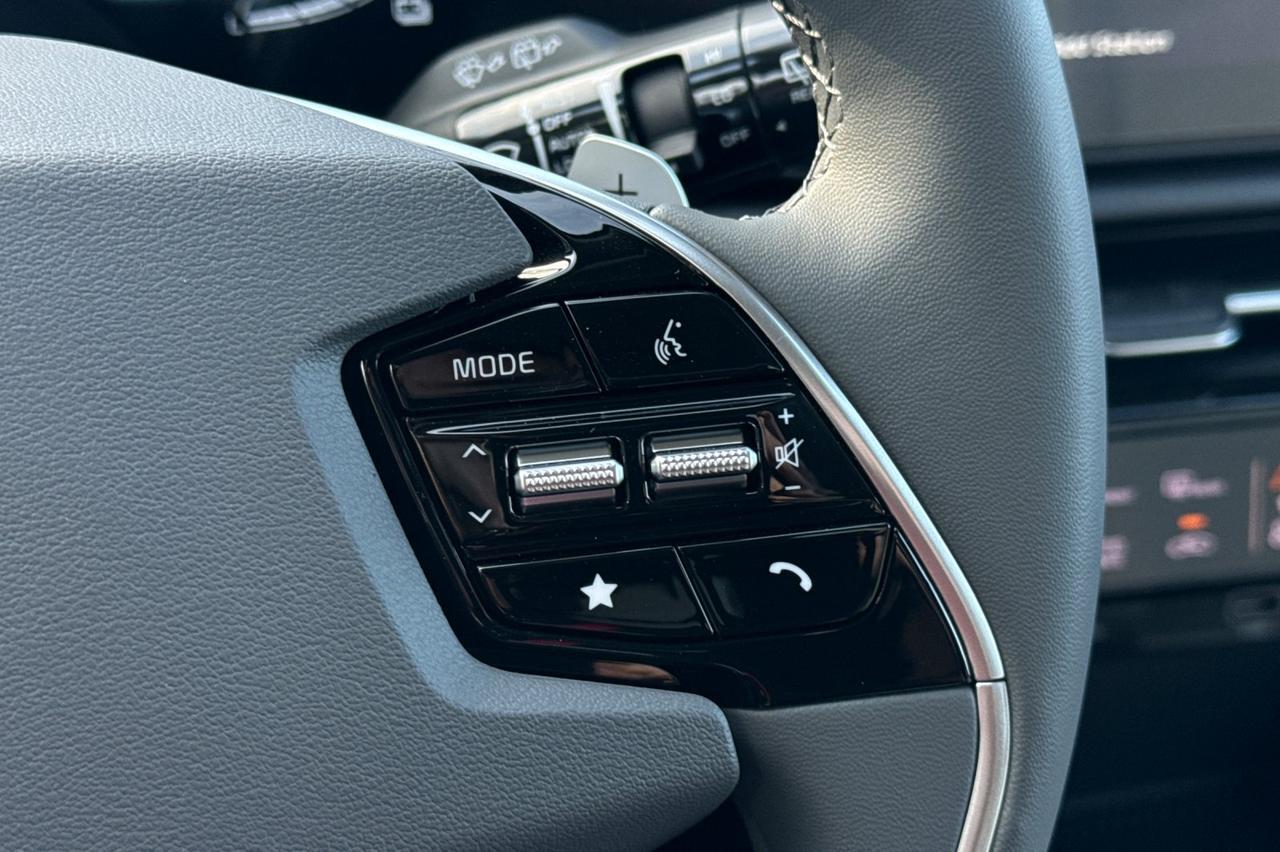 2025 Kia Niro EX Salinas CA