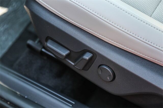 2025 Kia Niro EX Tacoma WA