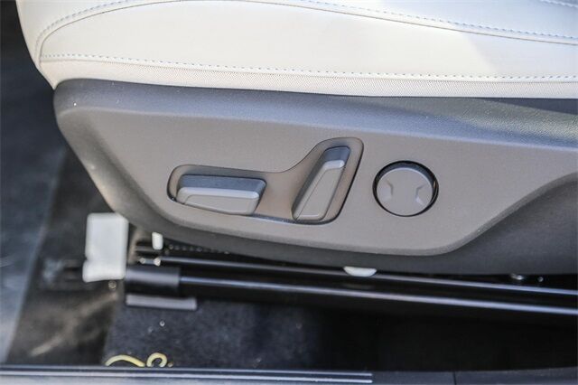 2025 Kia Niro EX Touring Glendale CA