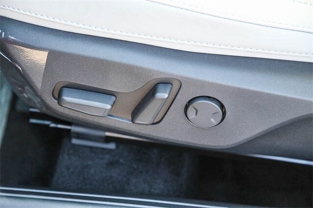 2025 Kia Niro EX Touring Glendale CA