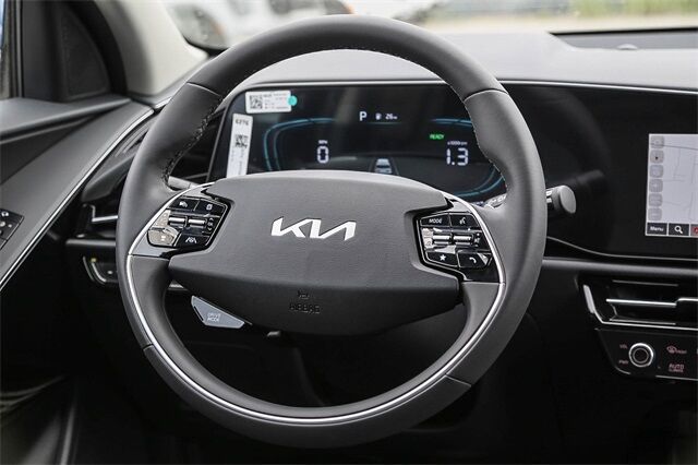 2025 Kia Niro EX Touring Glendale CA