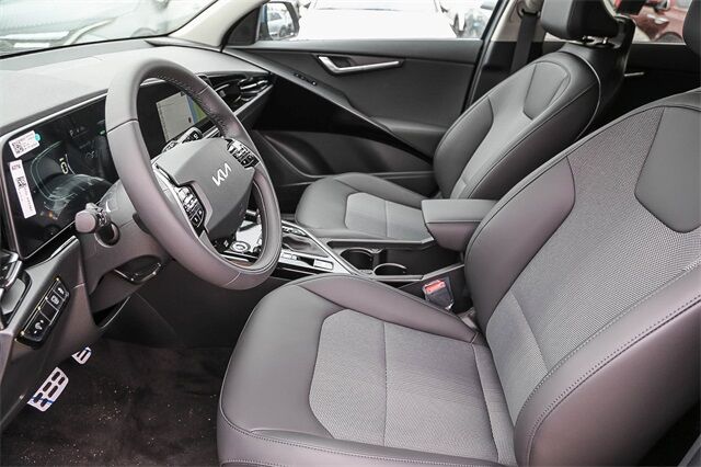 2025 Kia Niro EX Touring Glendale CA
