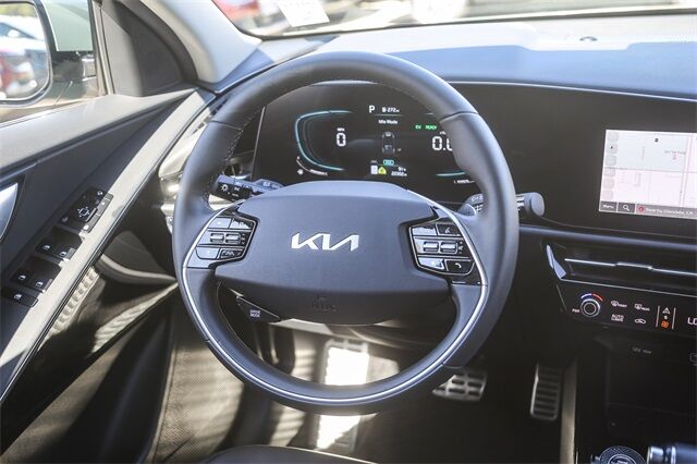 2025 Kia Niro EX Touring Glendale CA
