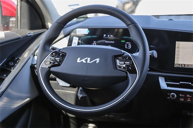 2025 Kia Niro EX Touring Glendale CA